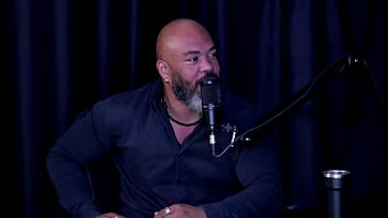 A forma de resolver seu tesão o cara de pau pequeno ficou enchendo seu saco e os puteiros não a aceitam pri melancia watch sheer red