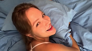 Cheated on my wife with my new neighbor cum on her huge ass