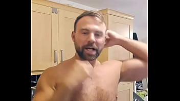 It's locktober and simply scritch has been a very good sub i'm looking forward to all the ways i'm gonna tease hi