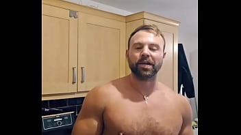 It's locktober and simply scritch has been a very good sub i'm looking forward to all the ways i'm gonna tease hi