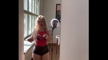 Sissy cry while i watch through my big glasses