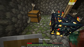 Minecraftero rompe su pico 2 veces en la mina