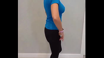 Black yoga pants & blue compression shirt try on