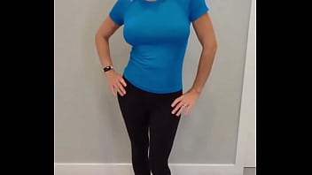 Black yoga pants & blue compression shirt try on