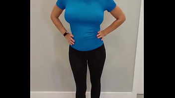 Black yoga pants & blue compression shirt try on