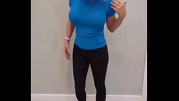 Black yoga pants & blue compression shirt try on