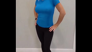 Black yoga pants & blue compression shirt try on