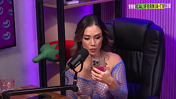 Karol and flora telling their wildest desires