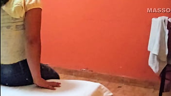 Pille En El Estacionamiento De Un Supermercado A Una Cahonda Mujer Y Follamos Bien Duro Antes Que Su Esposo Llegue A Casa thumbnail