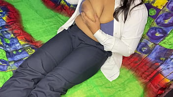 Indian ladki job se ghar par aate hi pussy finger karne lagi hot xxx girl viral mms video