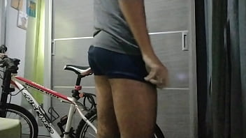 Menino Virgem Querendo Dar thumbnail