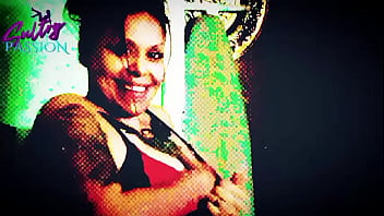 Sultry passion pulls her tits out and sucks her nipple