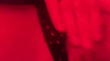 Wife’s pussy up cuming