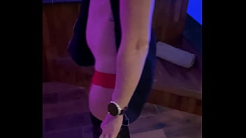 Petite danse pour vous et mon homme bien sûr la suite arrive mais seulement