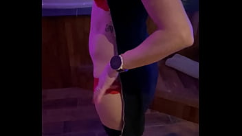 Petite danse pour vous et mon homme bien sûr la suite arrive mais seulement