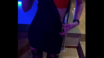 Petite danse pour vous et mon homme bien sûr la suite arrive mais seulement