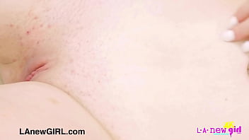 Gorgeous blonde model unveils her sexy firgure