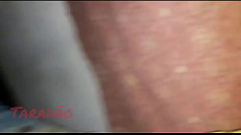 Socando no cu e gozando na boca