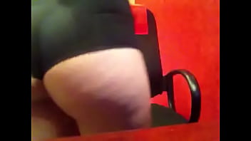 Novinha manda video para o namorado e olha no que deu