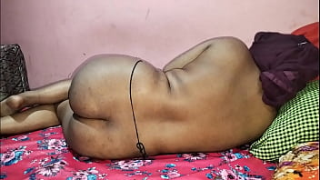 Muslim mom visit massage shop masseur wanna sex sliding his dick