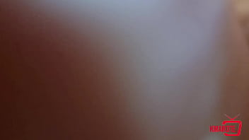 Fiquei toda molhada massageando os pezinhos da gostosa da joy com cera de vela quente