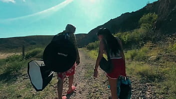 Bárbara mont y luis garay encienden sesión de fotos y sexo salvaje en playa desértica#bárbaramont #luisgar