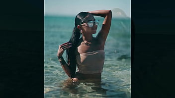 Bárbara mont y luis garay encienden sesión de fotos y sexo salvaje en playa desértica#bárbaramont #luisgar Bárbara mont y luis garay encienden sesión de fotos y sexo salvaje en playa desértica#bárbaramont #luisgar