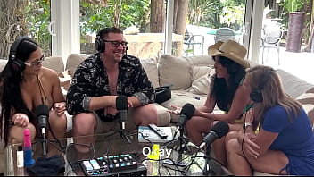 Cruz'n with abi james and sunni daize