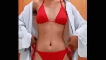 My girlfriend showing of her sexy body