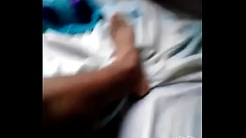 En la cama de sus padres