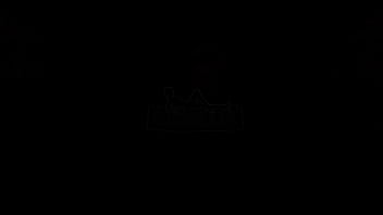 Milf grelhuda leva ferro no cú sol di luna