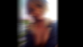 Midwest milf plays with herself among the flowers