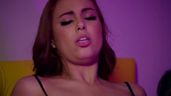 Latinas experimentando os limites do sexo anal