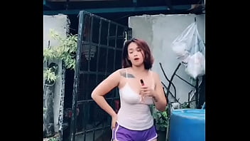 Pinay teasing and dancing