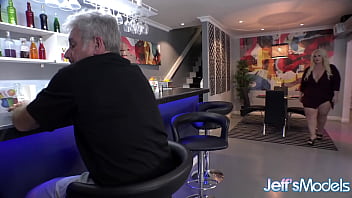 Chubby slut zoey skyy grants him the bbw sex of dreams