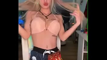 Arielle aube spogliarelloooooo