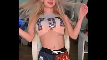 Arielle aube spogliarelloooooo