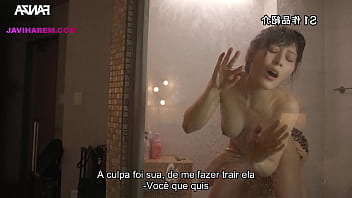 Safada peituda não se aguenta e se masturba no trabalho legendado