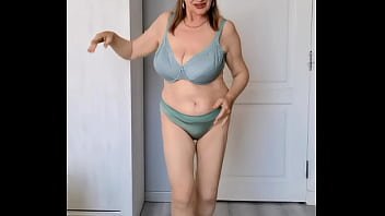 Gilf with huge natural boobs open pussy for you