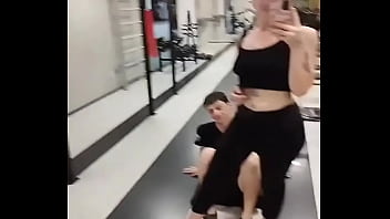 Quer ajuda nos abdominais