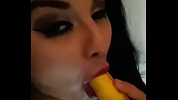 See how miss madii can suck dick