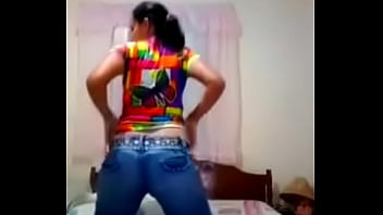 Espero les guste como me quito la ropa