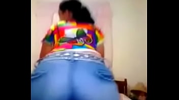 Espero les guste como me quito la ropa