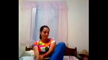 Espero les guste como me quito la ropa