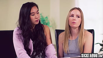 Sexy lesbian enjoyed hot lesbian fucking with two horny babes after kissing