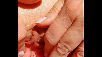 Pussy massage and spread