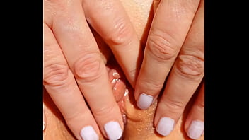 Pussy massage and spread