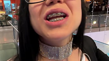 I meet a fan at the mall and he invites me to what i like