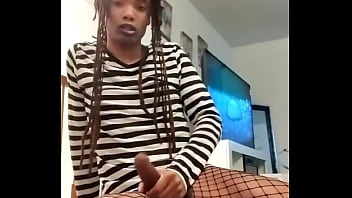 Amateur Ladyboy Tavaius Young thumbnail