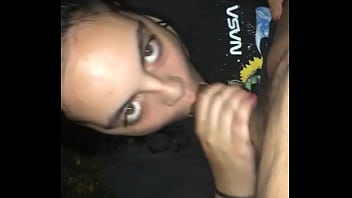 Mixx babe sucking me off outside